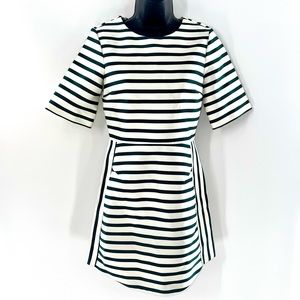 TopShop Striped Green and White Women's Short Sleeve Knee Length Dress-Size 4